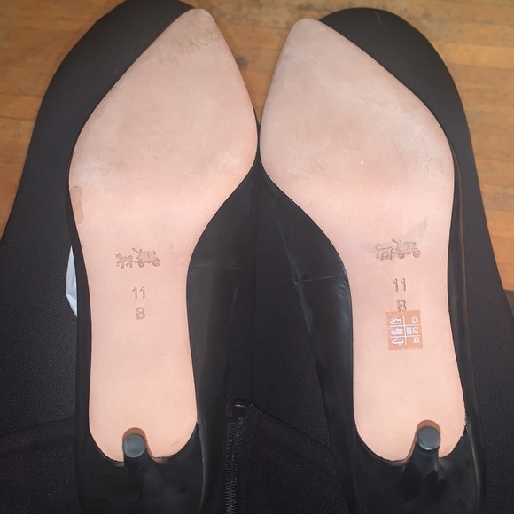 Coach - Picture 6 of 7